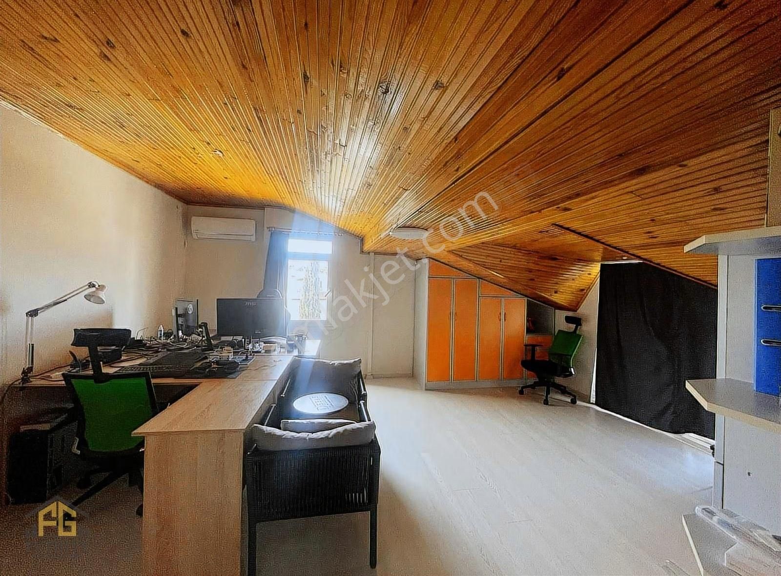 Fethiye Tuzlada Tadilatlı Sahile 700 Mt 4+1 Dubleks 220 M² Daire - Görsel 29