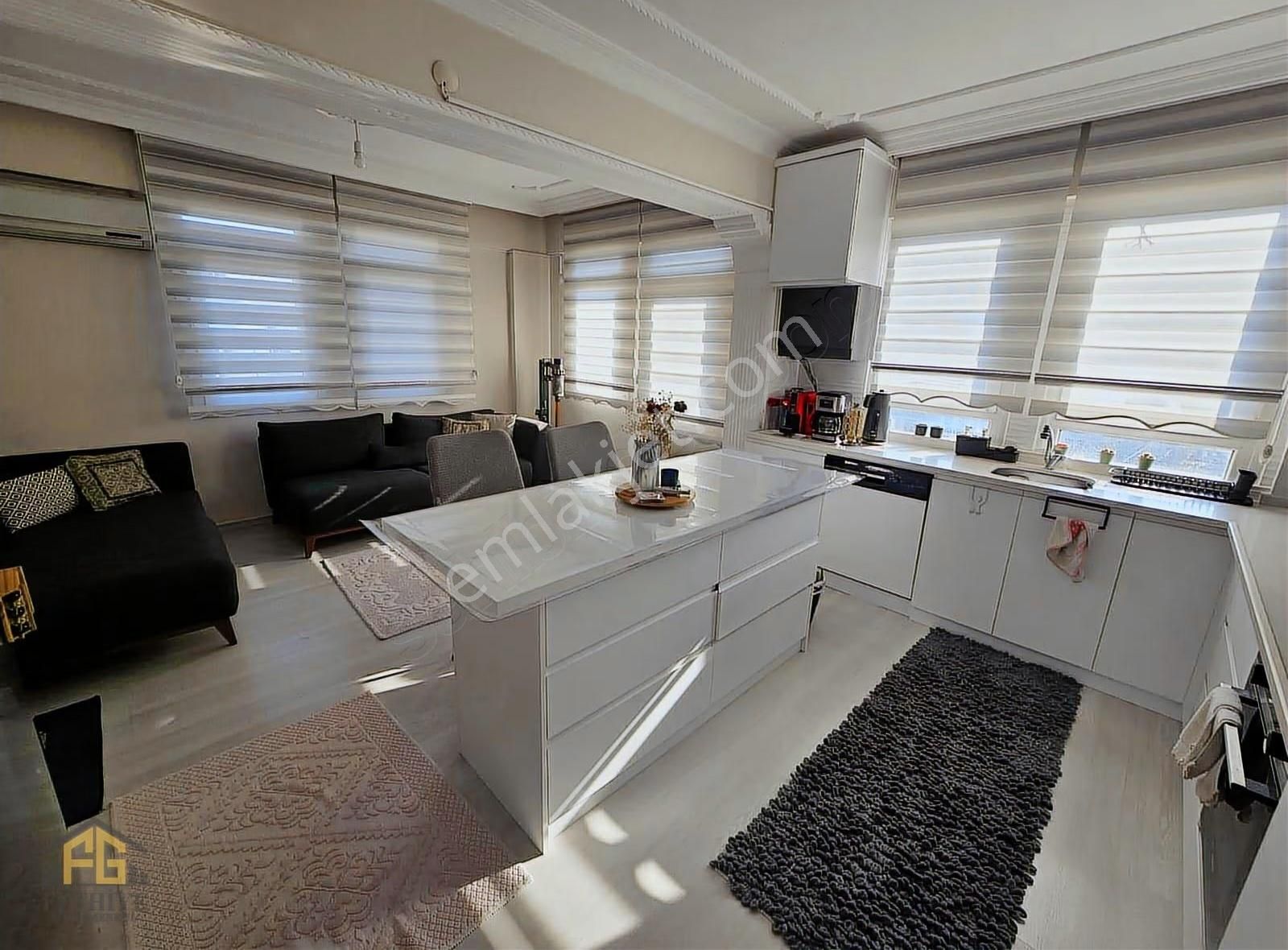 Fethiye Tuzlada Tadilatlı Sahile 700 Mt 4+1 Dubleks 220 M² Daire - Görsel 4