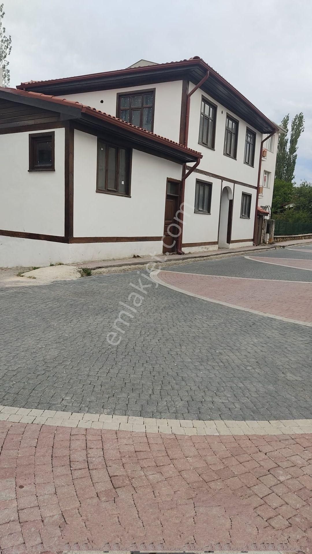 Kastamonu Merkez Saraçlar Mah.152 M2 Net Kul.pansiyon Veya Butik Yapımına Uygun Ticari Arazi Acil.. - Görsel 2