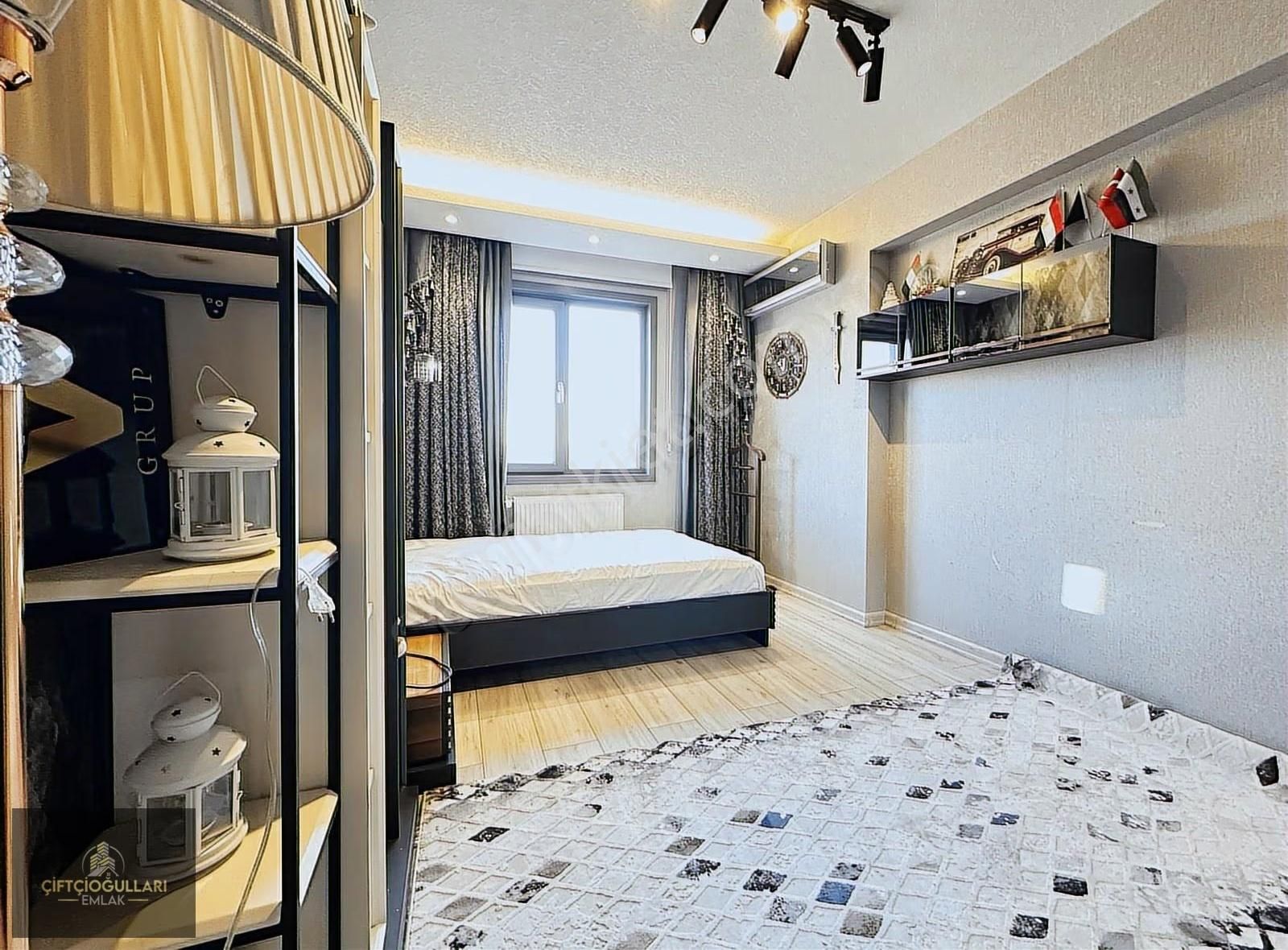 ▃çiftçioğullarından▃şehrin Merkezinde Manzaralı K.otoparklı 4+1 - Görsel 12