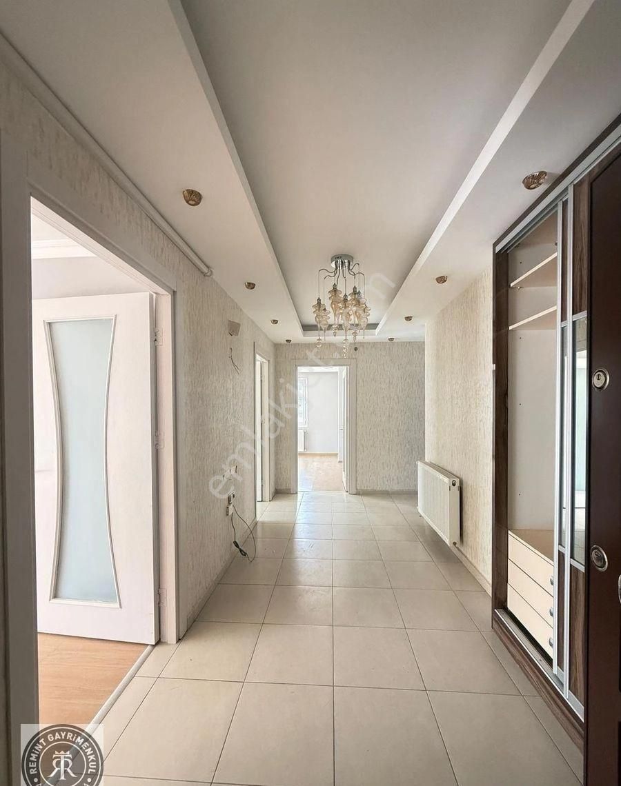 Demirel Yeşil Fırın Orda 4+1+g Odalı K.mutfak Geniş Oturumlu Satılık Daire Kacırmaaaa - Görsel 3