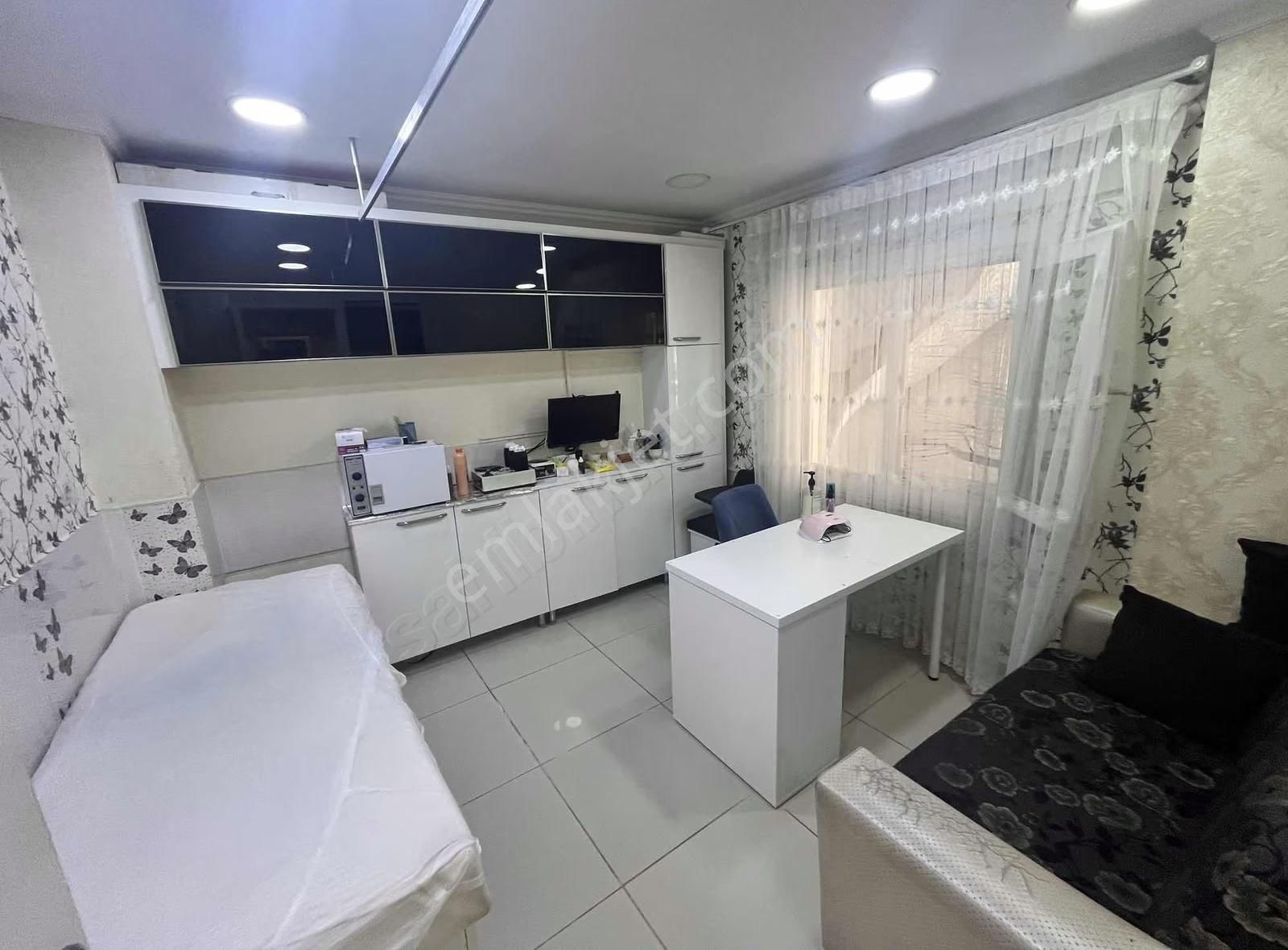 Çankaya Harbiye Mah Hürriyet Caddesinde Satılık Köşe Dükkan - Görsel 4