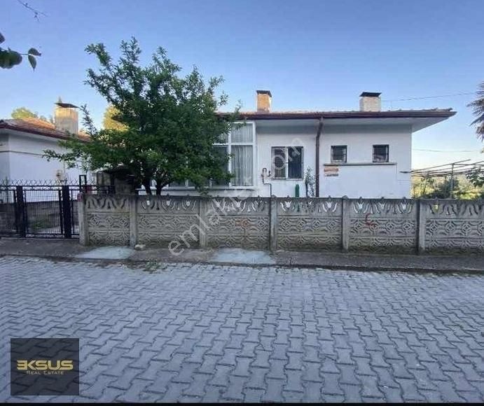 Balıkesir Susurluk Esenevler De Satılık Müstakil 600m2 Ev