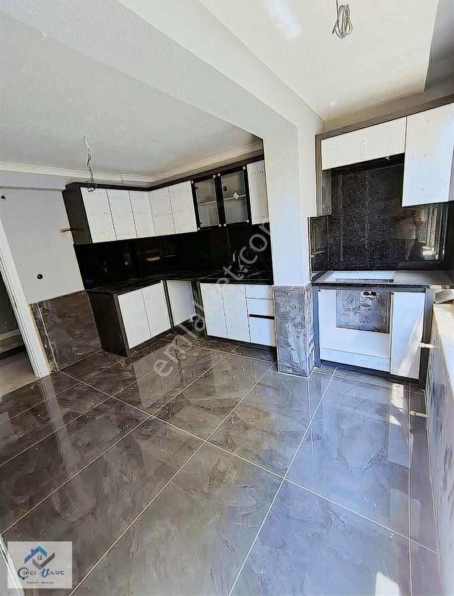 Ulc Prestige’den Altınolukta Komple Tadilatlı Geniş 2+1 Daire - Görsel 24