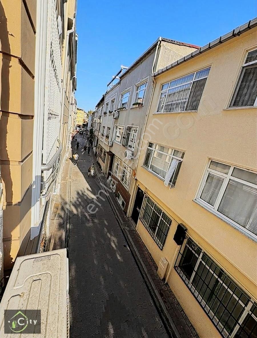 Acil Satılık Çapa Şehrimini Merkezde Yeni Bina (160) Mt - Görsel 6