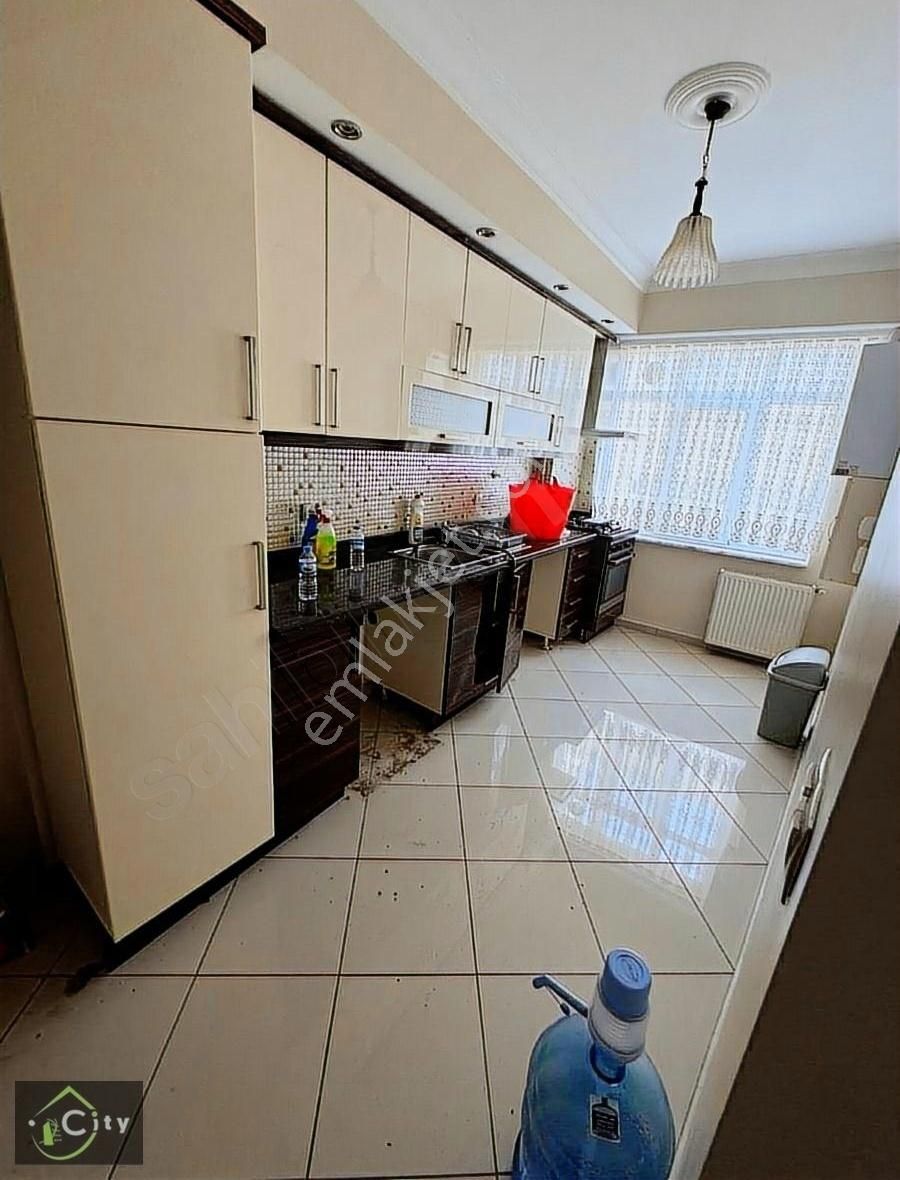 Acil Satılık Çapa Şehrimini Merkezde Yeni Bina (160) Mt - Görsel 4