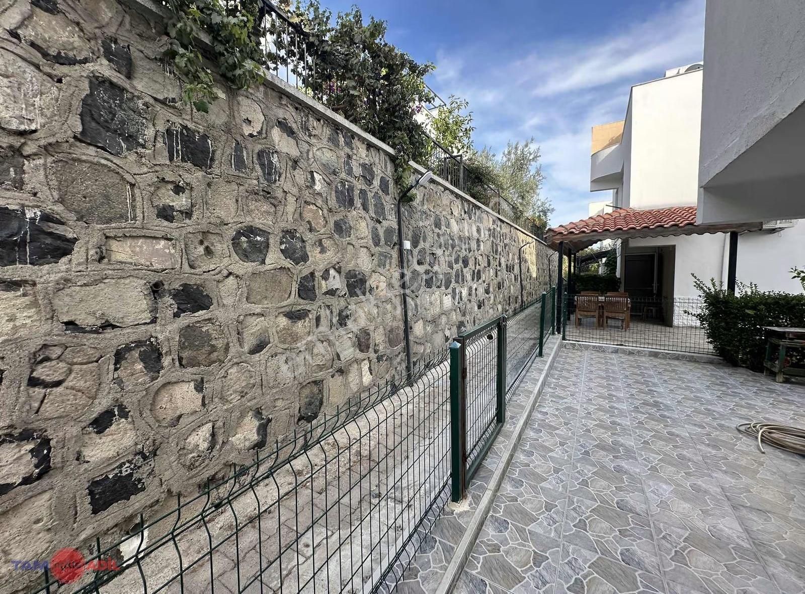 Çandarlı Alkoru Sitesi Deniz Manzaralı Villa - Görsel 31