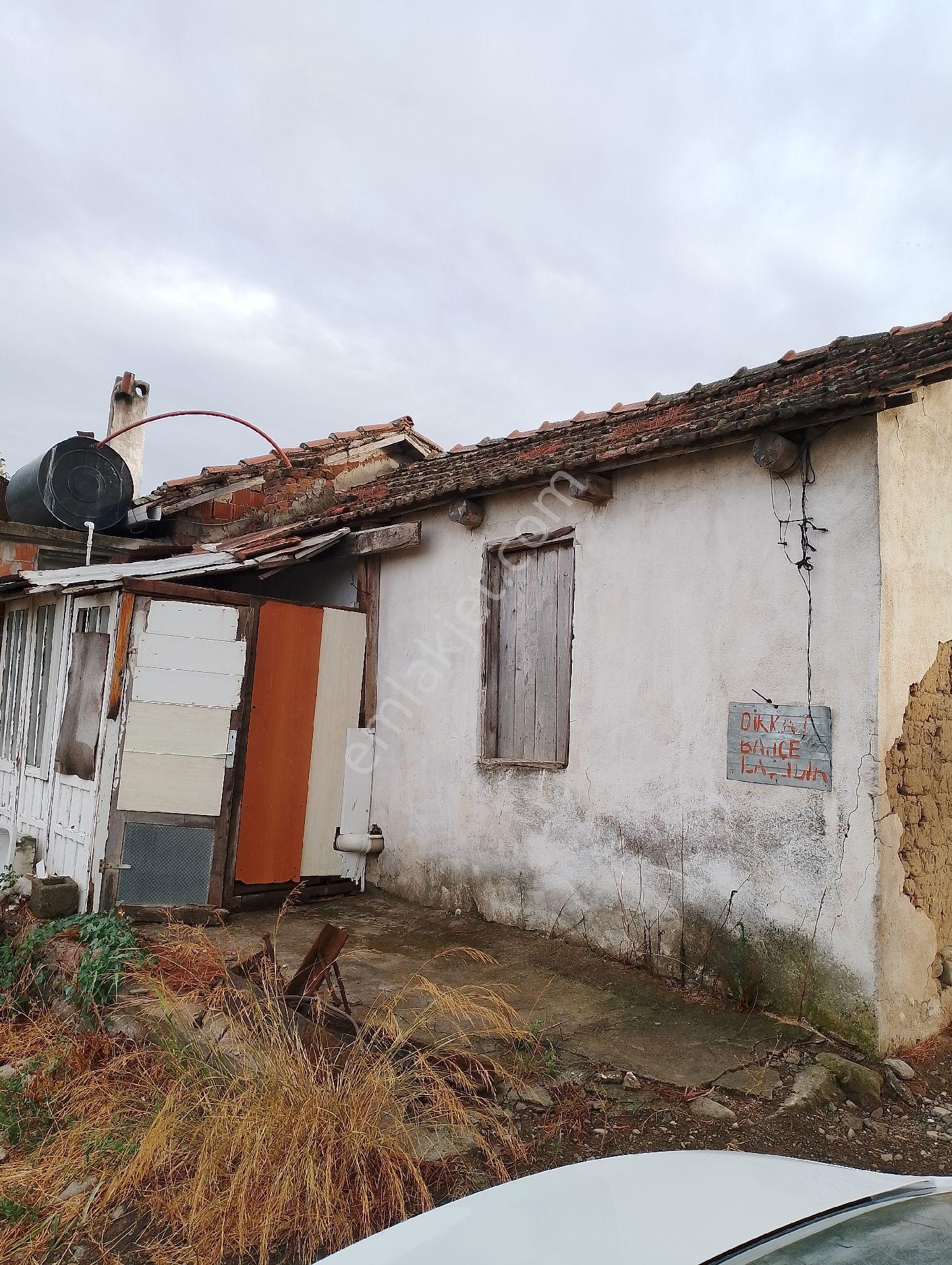 Bergama Fevzipaşa Mah.cezaevi Yanında Satılık Tarla - Görsel 9