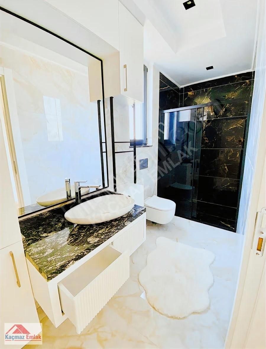 Fırsat!!! Evrendeki De Satılık Triplex - Görsel 3