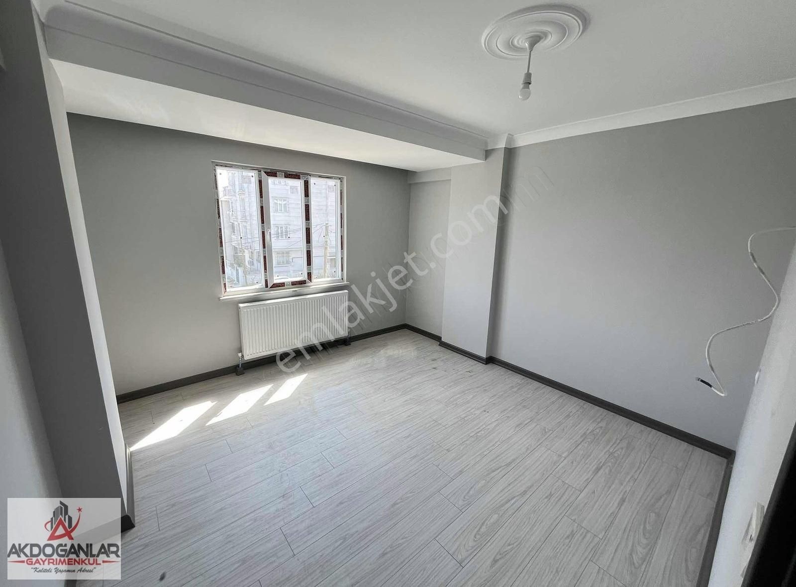 Akdoğanlardan İstasyon Tepe Mevkii Satılık Ön Cephe Sıfır 2+1 - Görsel 24