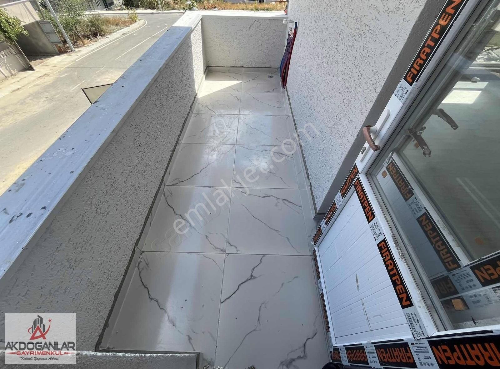 Akdoğanlardan İstasyon Tepe Mevkii Satılık Ön Cephe Sıfır 2+1 - Görsel 23