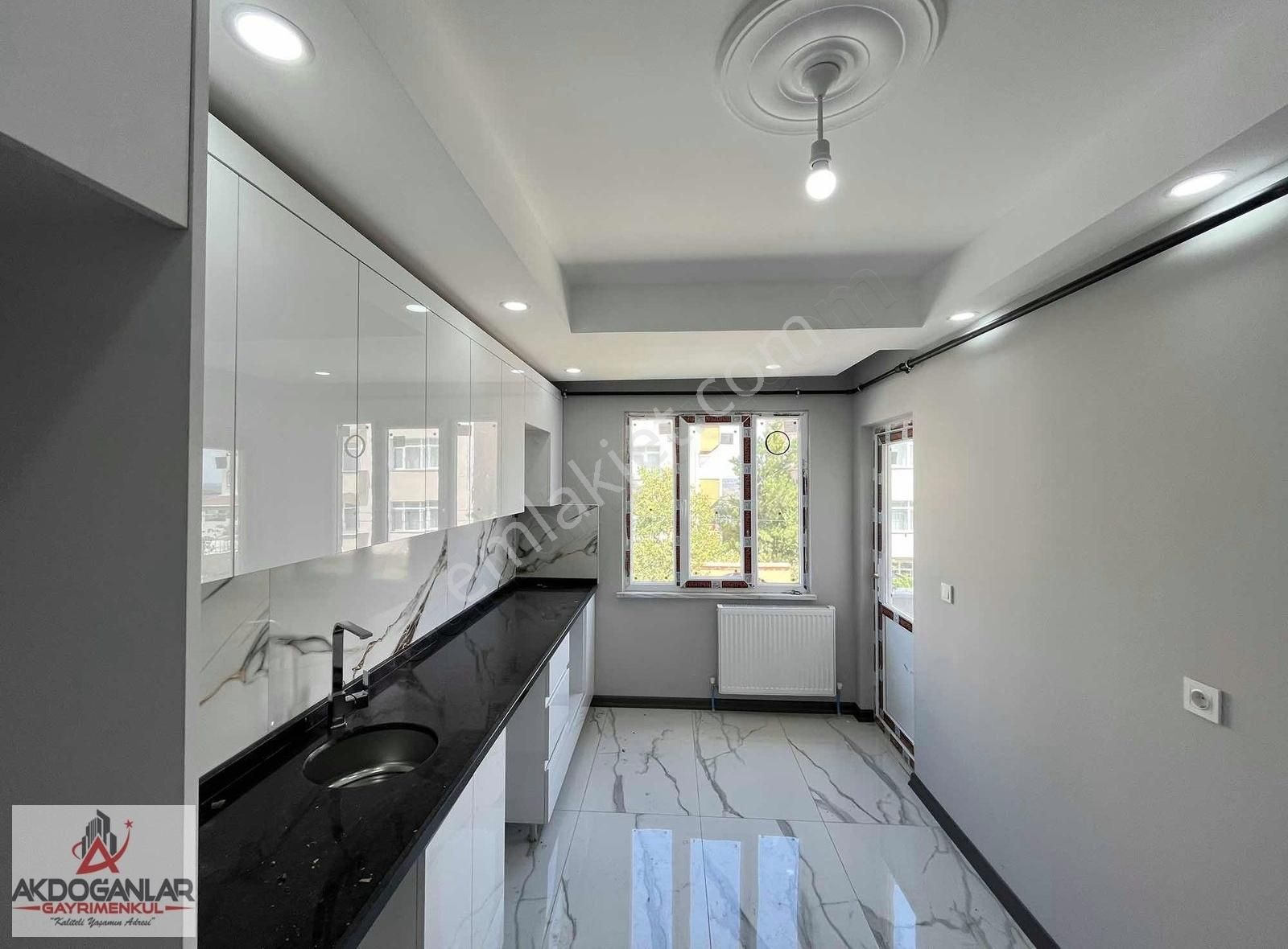 Akdoğanlardan İstasyon Tepe Mevkii Satılık Ön Cephe Sıfır 2+1 - Görsel 19