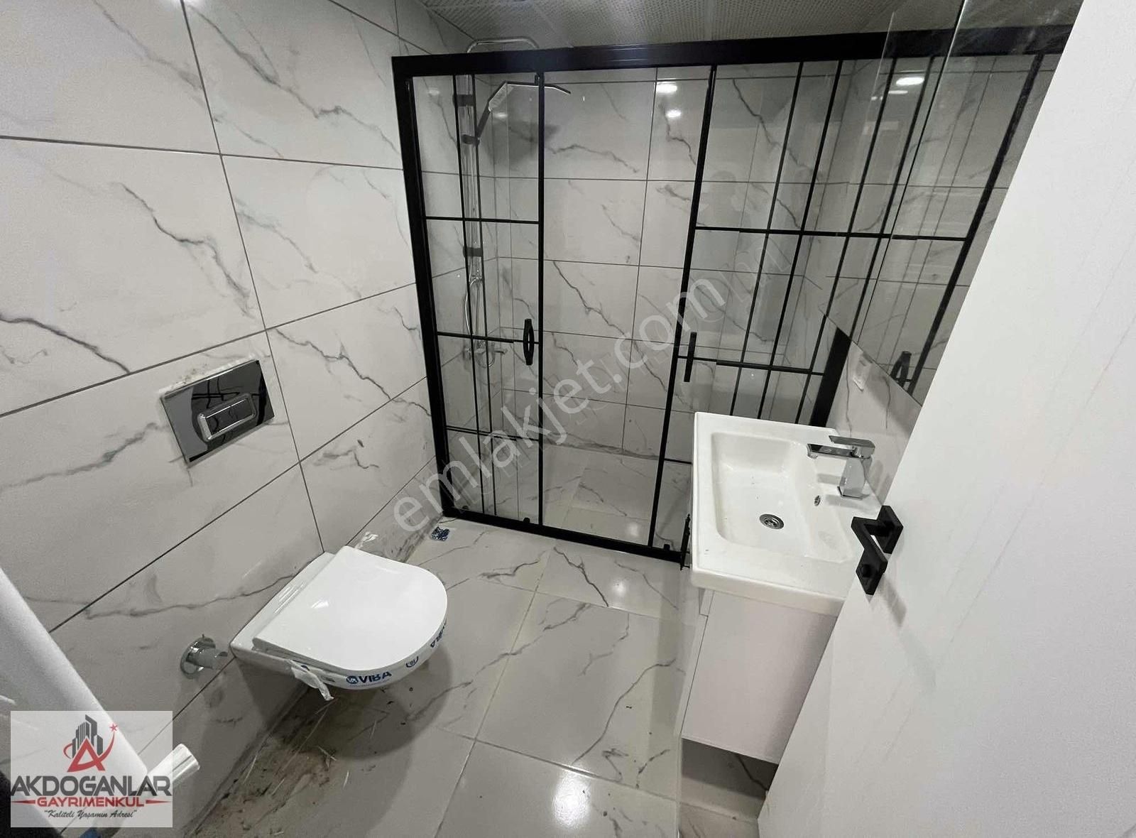 Akdoğanlardan İstasyon Tepe Mevkii Satılık Ön Cephe Sıfır 2+1 - Görsel 18