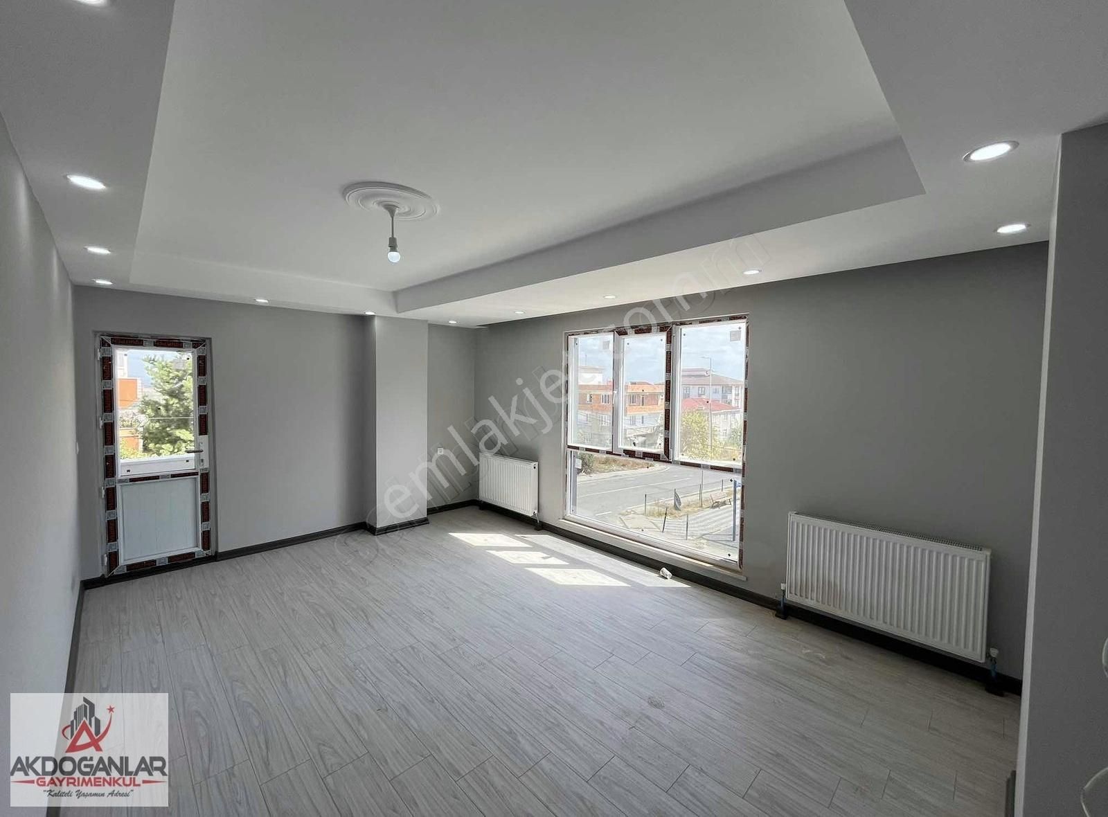 Akdoğanlardan İstasyon Tepe Mevkii Satılık Ön Cephe Sıfır 2+1 - Görsel 28