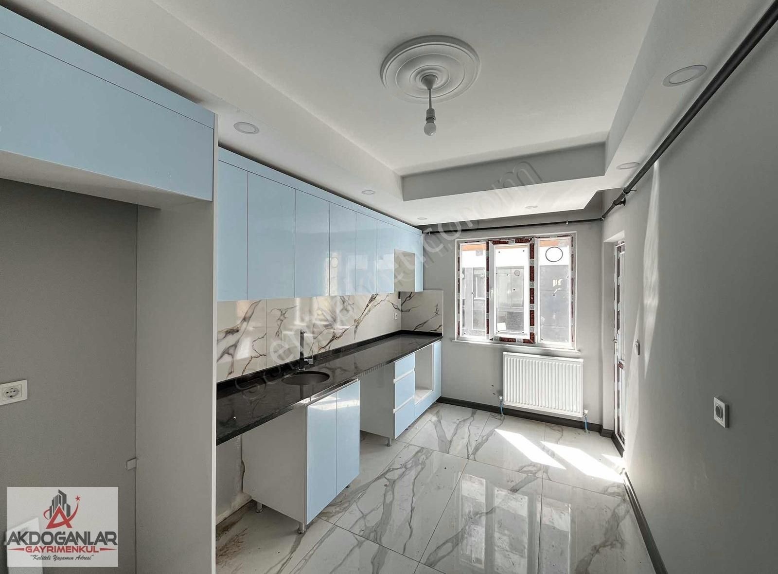 Akdoğanlardan İstasyon Tepe Mevkii Satılık Ön Cephe Sıfır 2+1 - Görsel 33