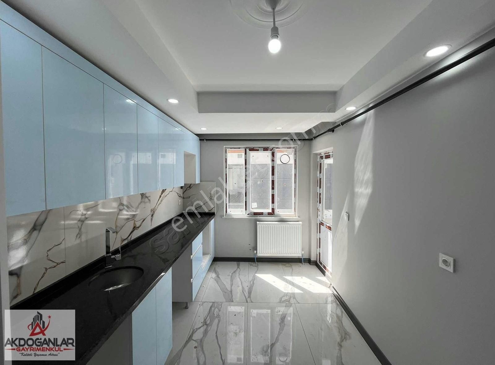 Akdoğanlardan İstasyon Tepe Mevkii Satılık Ön Cephe Sıfır 2+1 - Görsel 2