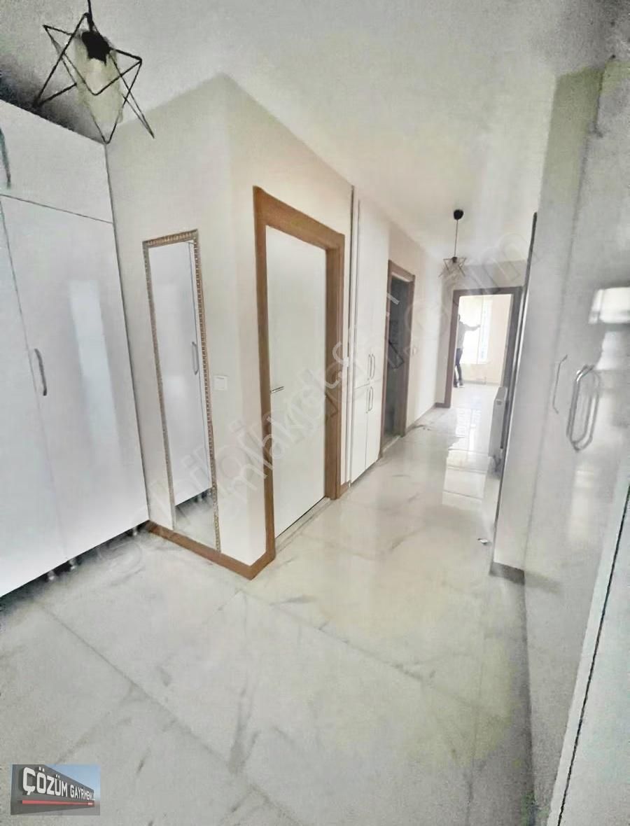 Orta Kat 3+1 Ön Güney İskanlı,kombili,çift Banyo,cam Balkonlu - Görsel 3