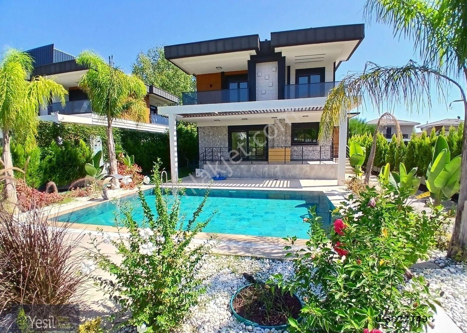 Çamyuva'da 562 M2 Arsa İçinde 4+1 Satılık Lüks Villa