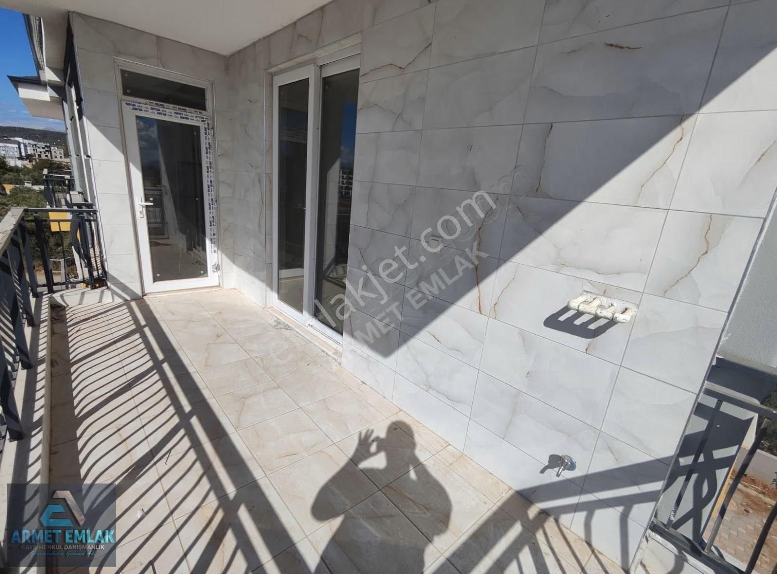 Demirel Mahallesi Okullara Yakın 2+1 93 M² Satılık Daire - Görsel 3