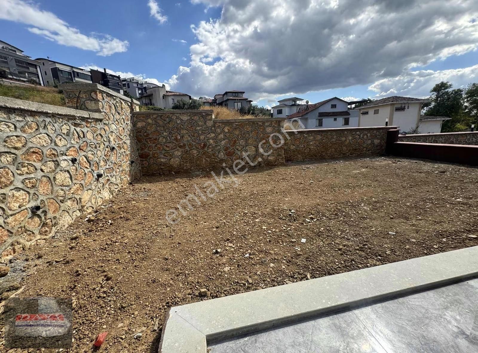 Dayı Emlaktan Gemlik De Havuzlu Bahçe Kati - Görsel 21