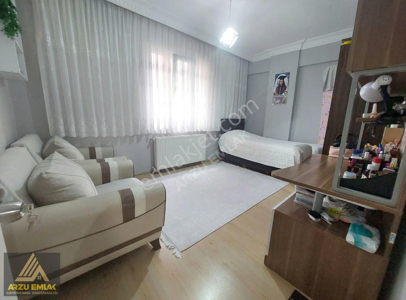 Arzu Emlak'tan Gazi Mah.satılık 3+1 120m² Ara Kat Daire - Görsel 10