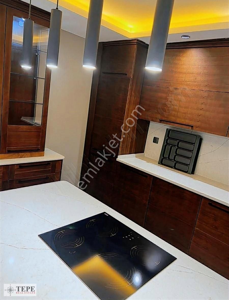 İzmir Menemen Asarlık Cadde Üzerinde 5+2 Dublex 200 M2 Teraslı - Görsel 5