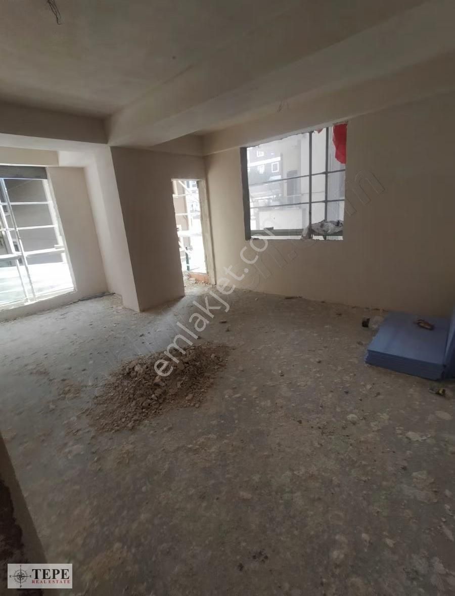 Tepe"den Tek Yetkili İdealtepede 2+1 Balkonlu Kapalı Mutfak - Görsel 2