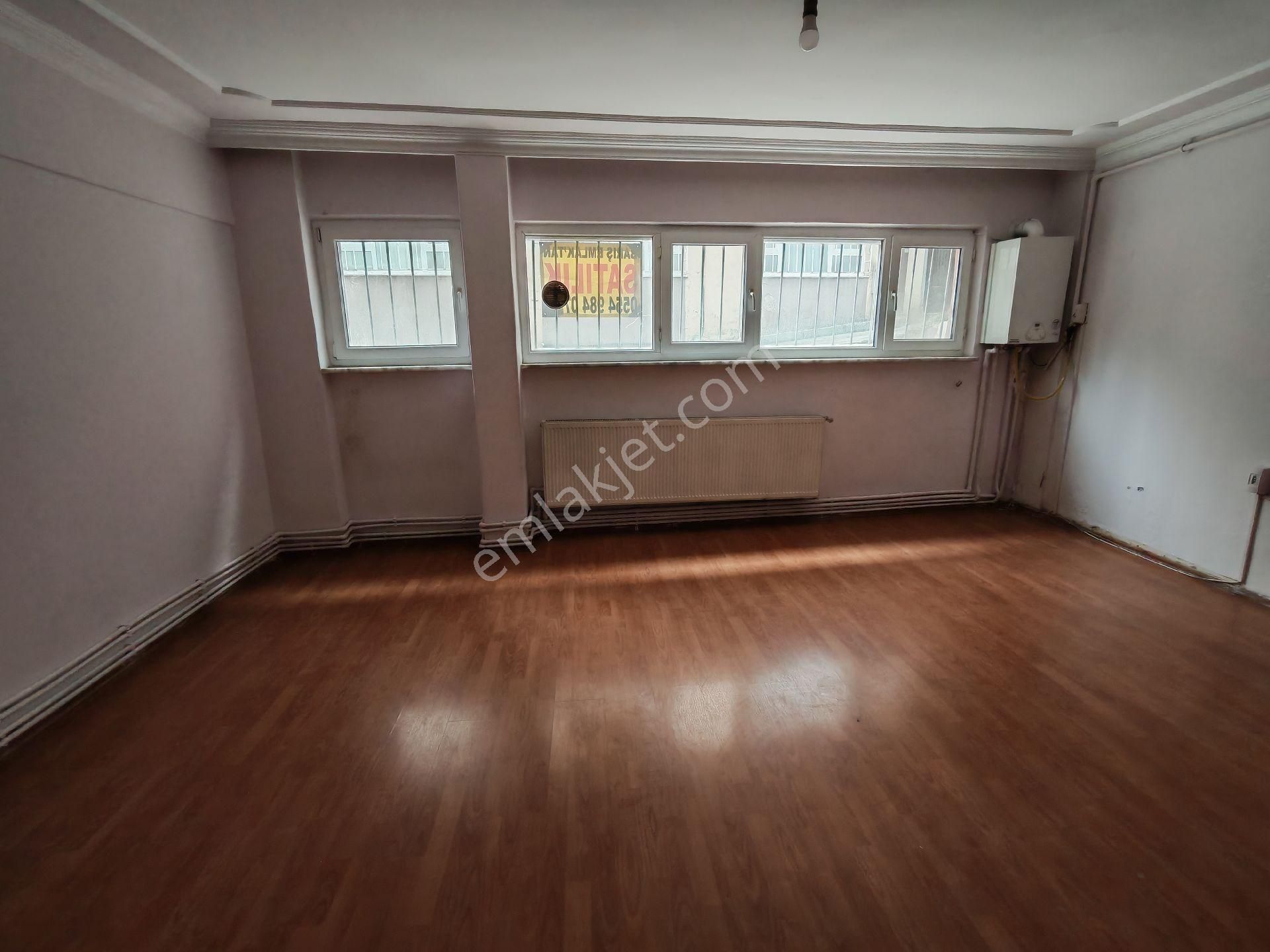 Barış Emlak'tan Karaağaç'ta Giriş Kat 2+1 Daire