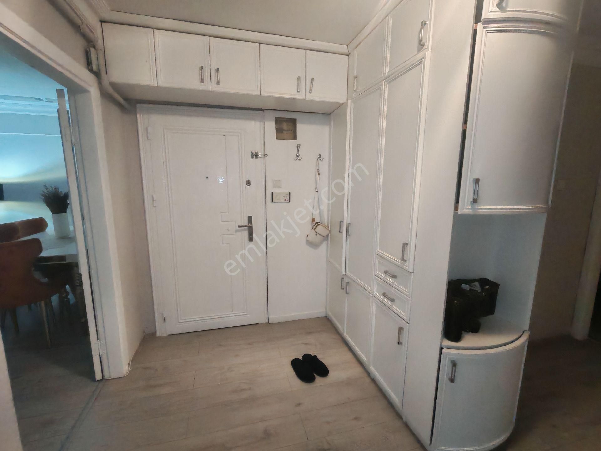 Barış Gayrimenkul'den 3+1 Bakımlı Daire. - Görsel 17