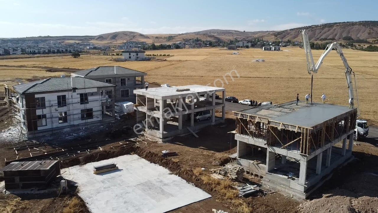 Sivas’ın Gözde Mahallesinde Yol Üstü Konumda Satılık Lüks Villalar - Görsel 8