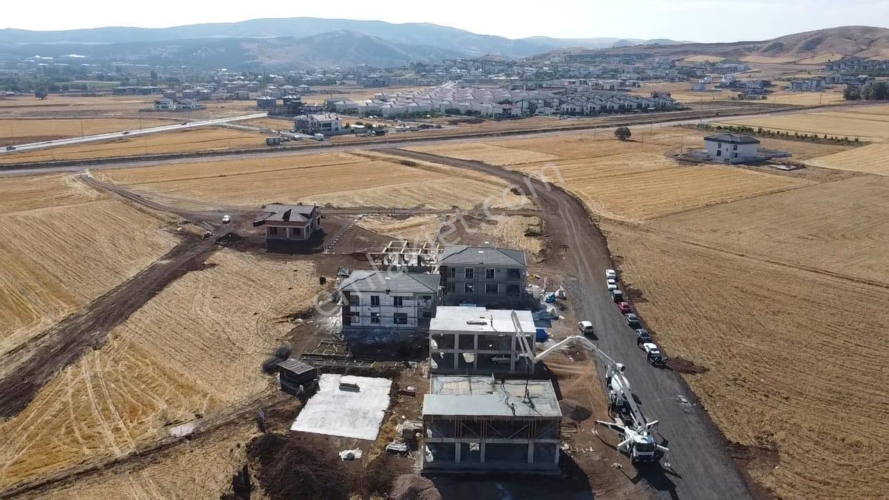 Sivas’ın Gözde Mahallesinde Yol Üstü Konumda Satılık Lüks Villalar - Görsel 12