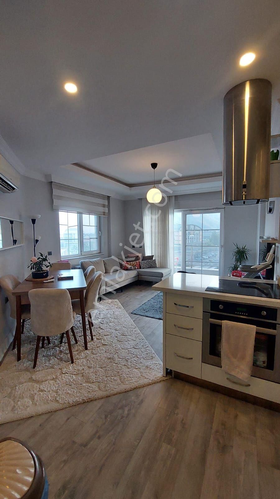 Konyaaltı Hurmada Havuzlu 1+1 Lüks Satılık Daire - Görsel 3