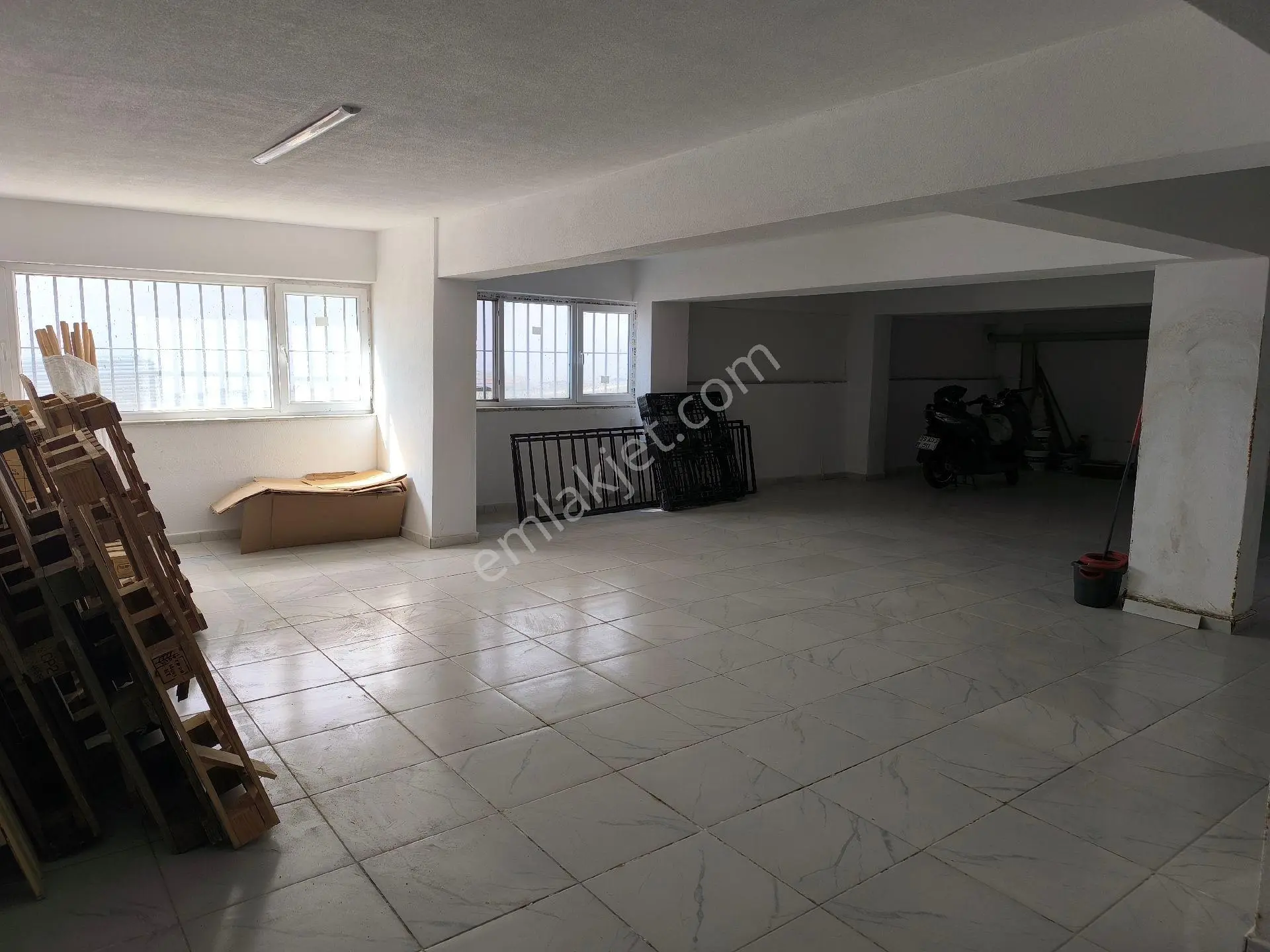 Kân Arsa Ofisinden Edirne Havsa Da Anacade Üzerinde 235 M2 Kiralık Her İşe Uygun Dükkan - Görsel 4