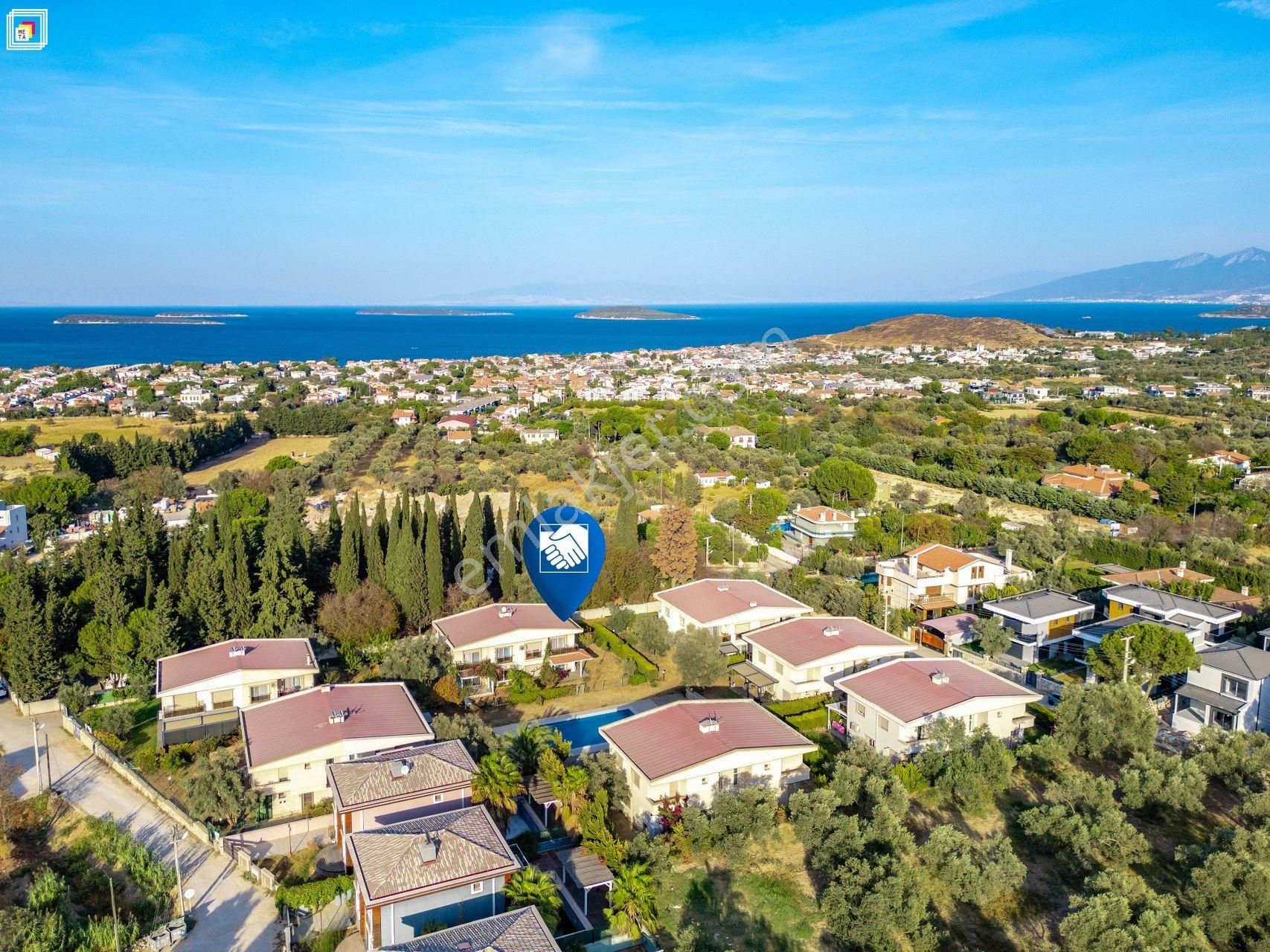 Urla Denizli Mah. Havuz Önü, Geniş Bahçeli Köşe Villa - Görsel 35