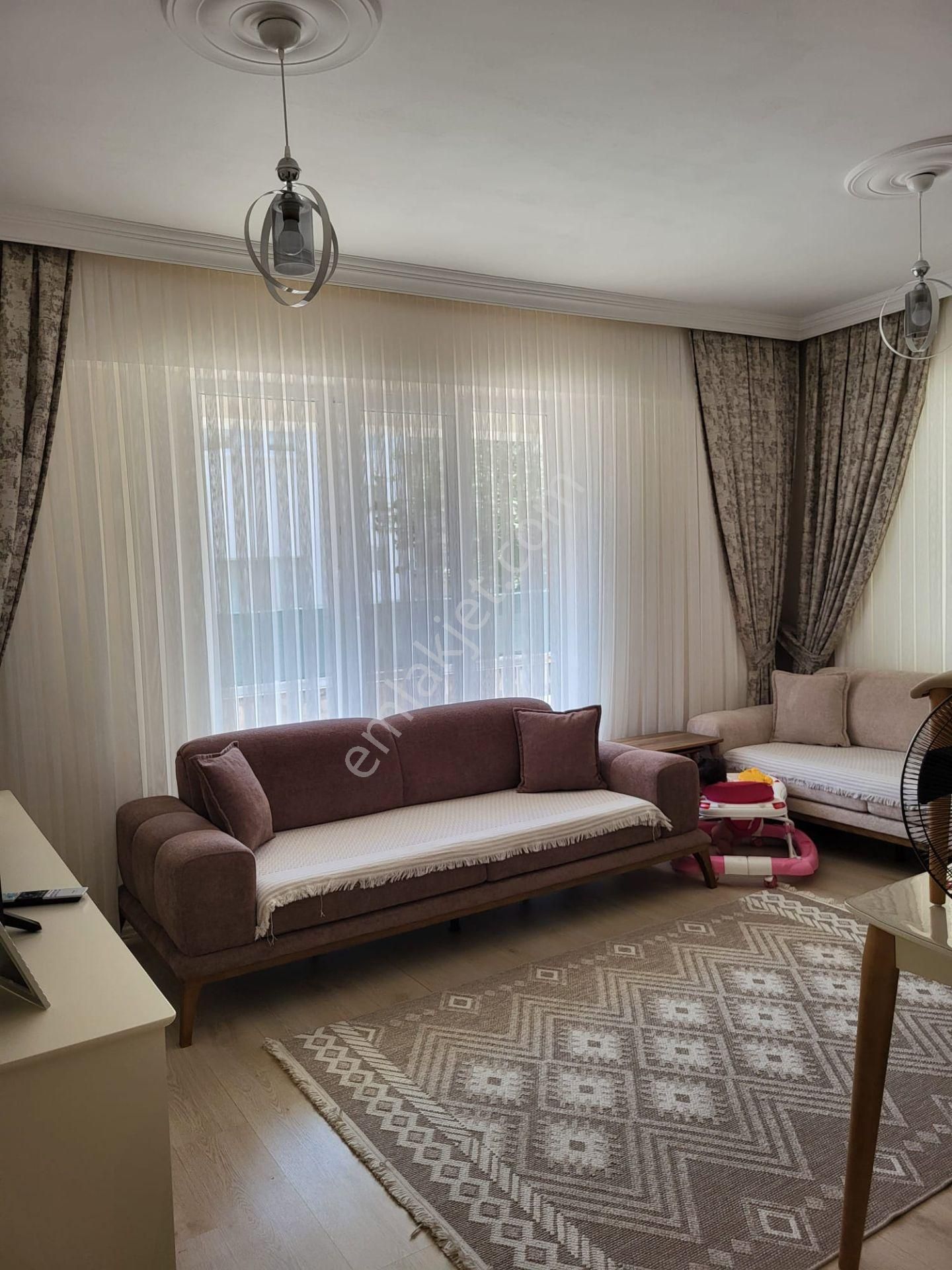 Çanakkale Merkez Balıkesir Caddesi Üzerinde Yatırımlık 2+1 Daire Satılık