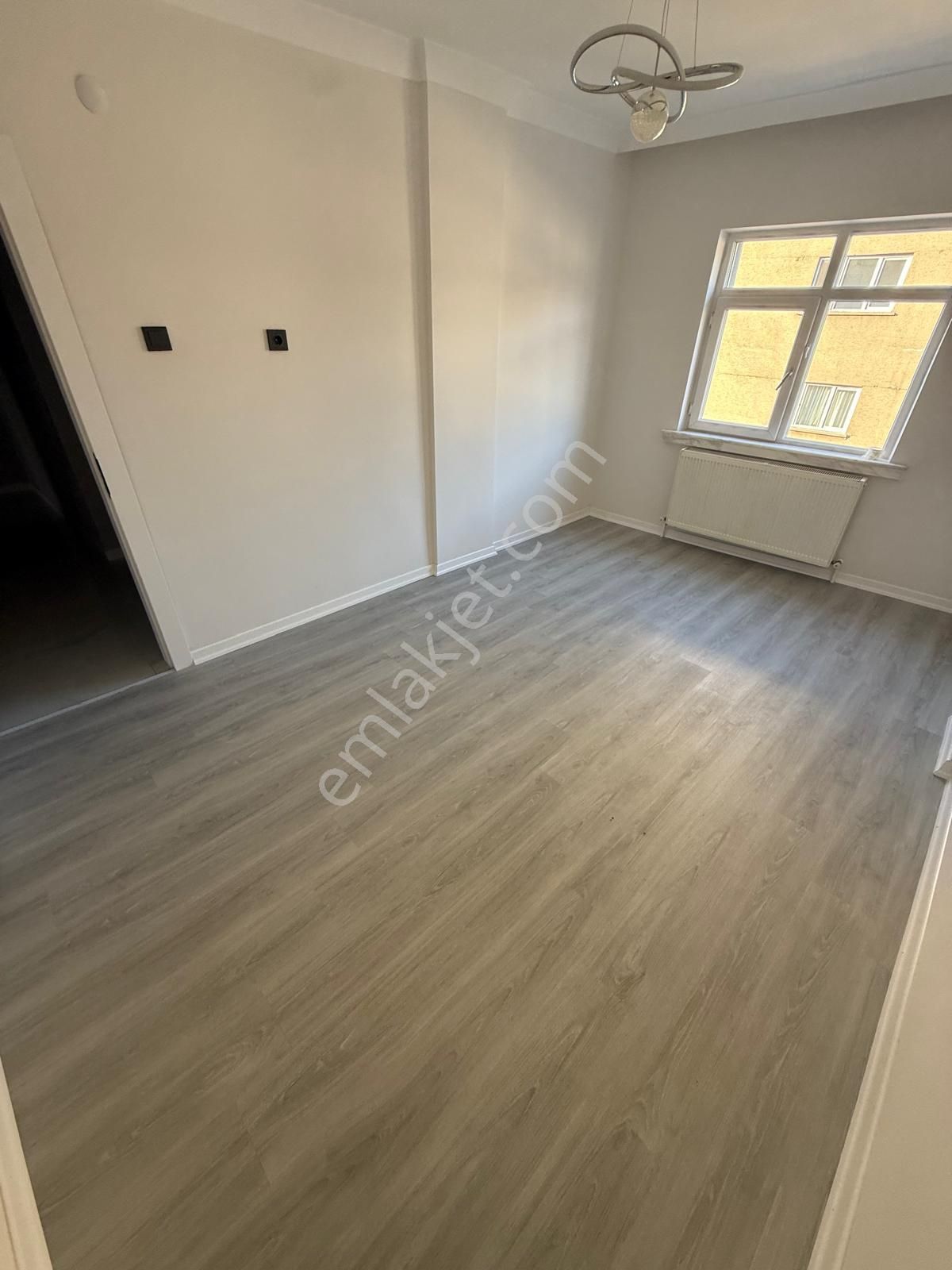 Mareşal Çakmak Mah'de Ara Katta Full Yapılı Satılık Daire - Görsel 19