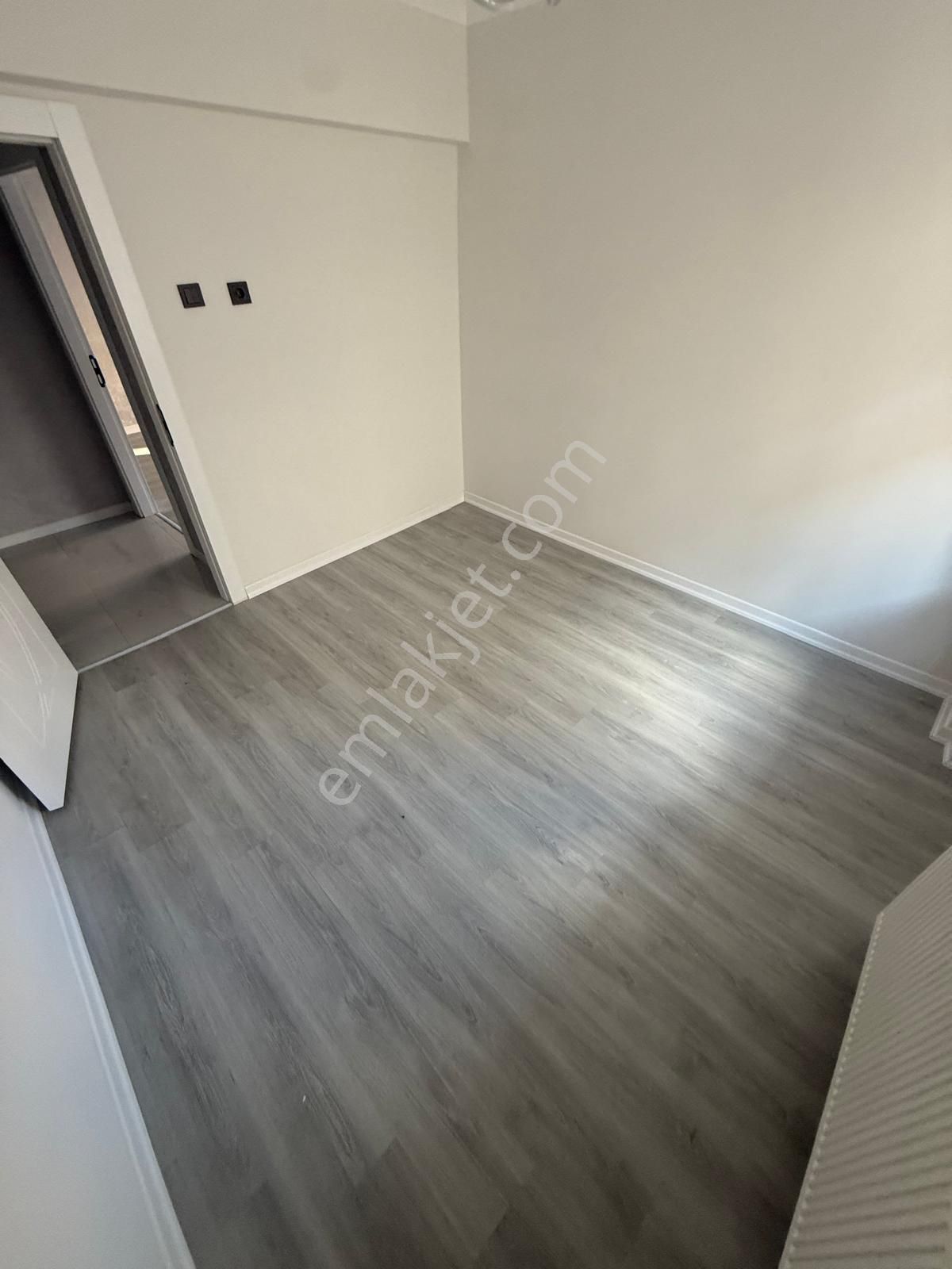 Mareşal Çakmak Mah'de Ara Katta Full Yapılı Satılık Daire - Görsel 7