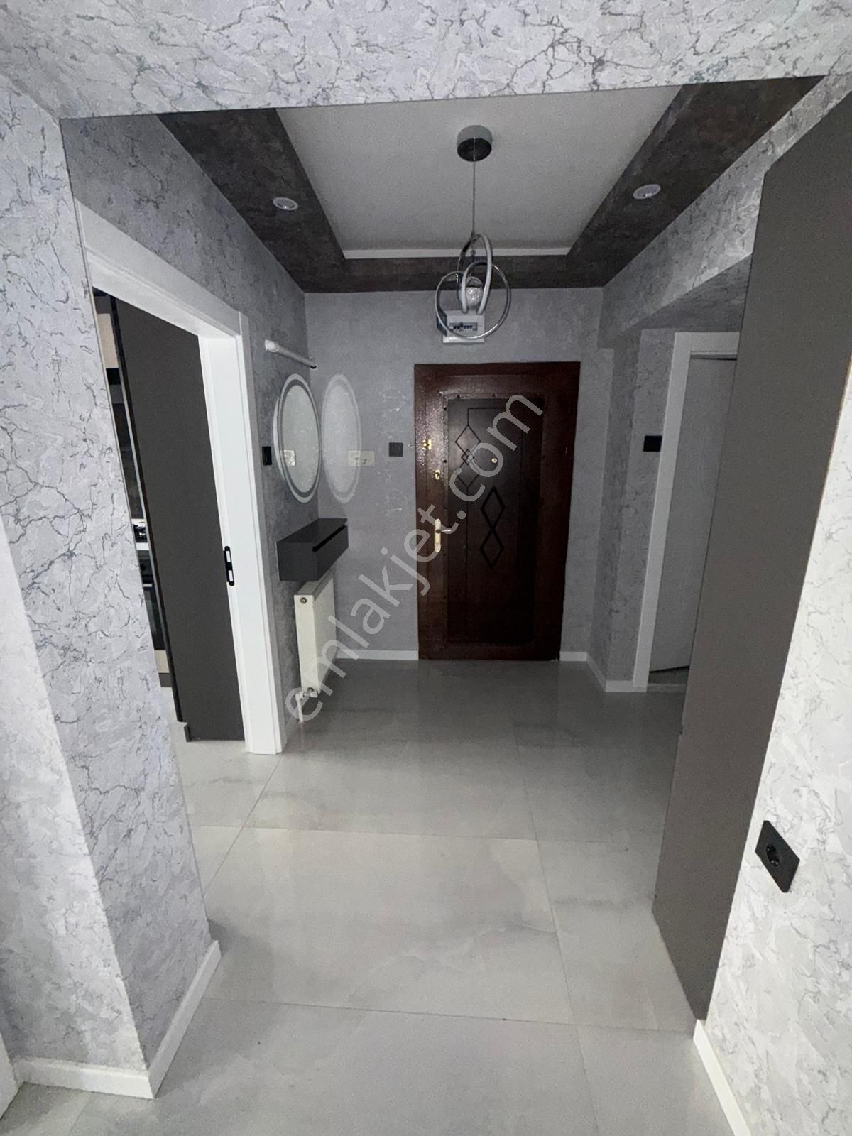 Mareşal Çakmak Mah'de Ara Katta Full Yapılı Satılık Daire - Görsel 30