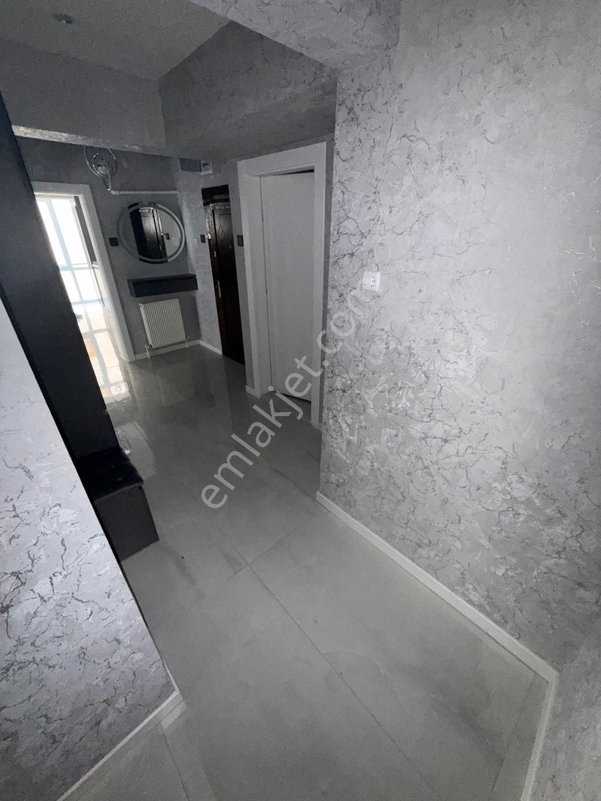 Mareşal Çakmak Mah'de Ara Katta Full Yapılı Satılık Daire - Görsel 28