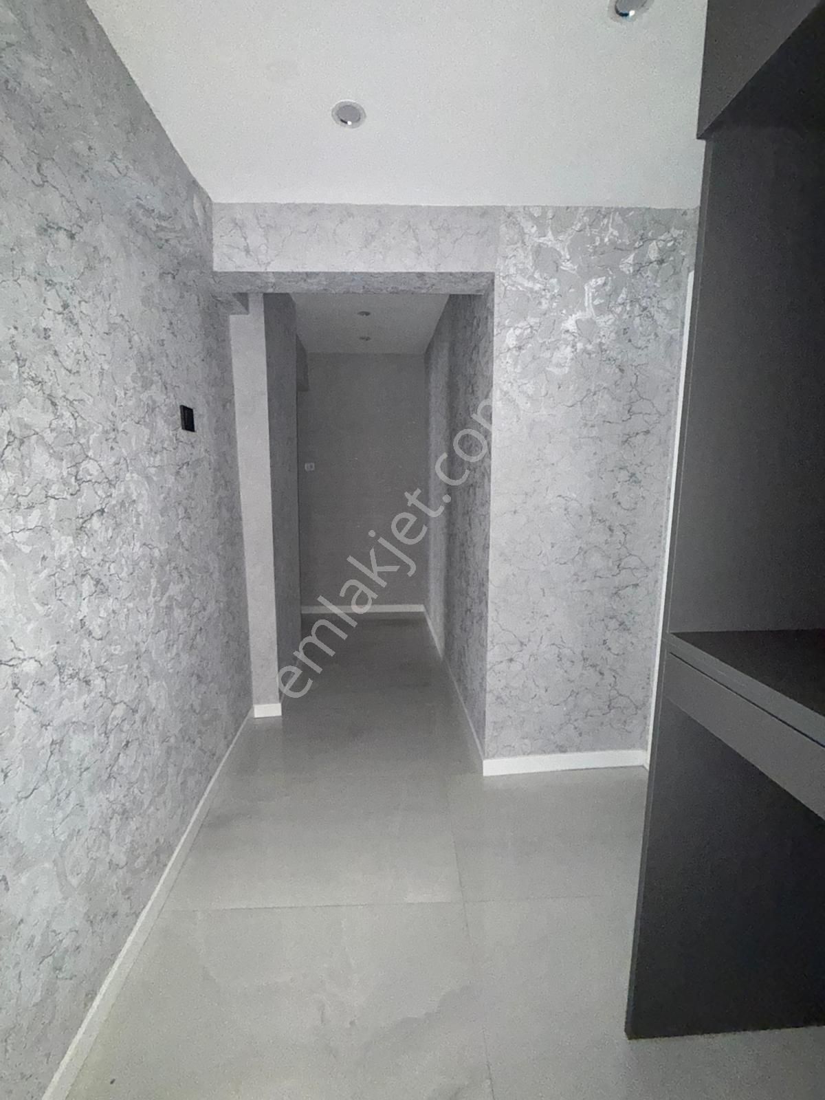 Mareşal Çakmak Mah'de Ara Katta Full Yapılı Satılık Daire - Görsel 29