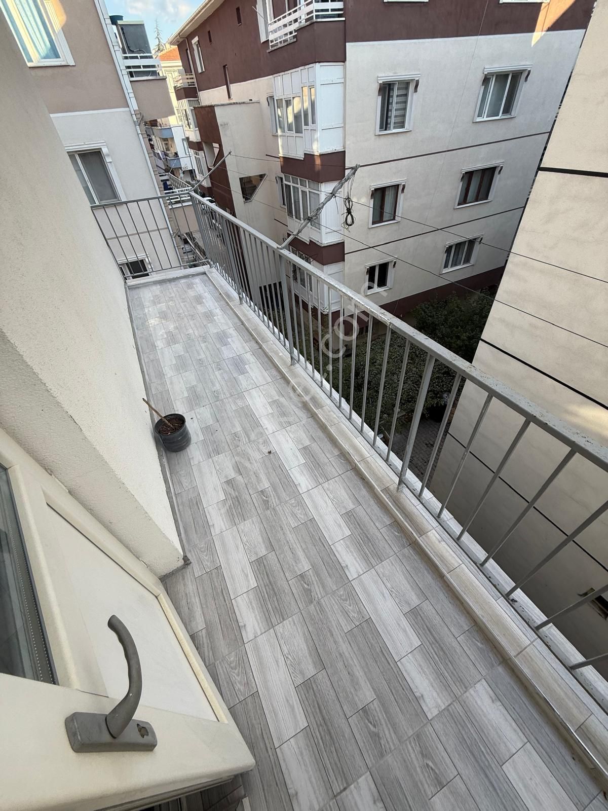 Mareşal Çakmak Mah'de Ara Katta Full Yapılı Satılık Daire - Görsel 10