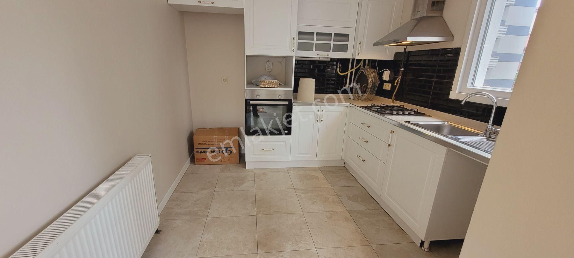 Eriş Emlaktan Kozyatağında Minibüs Yoluna Yakın 2+1 Yeni Bina - Görsel 3