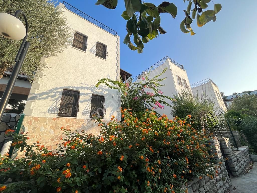 !! Özel Plajlı Sitede Eşsiz Konumda,deniz Manzaralı 2+1 Dubleks - Görsel 3