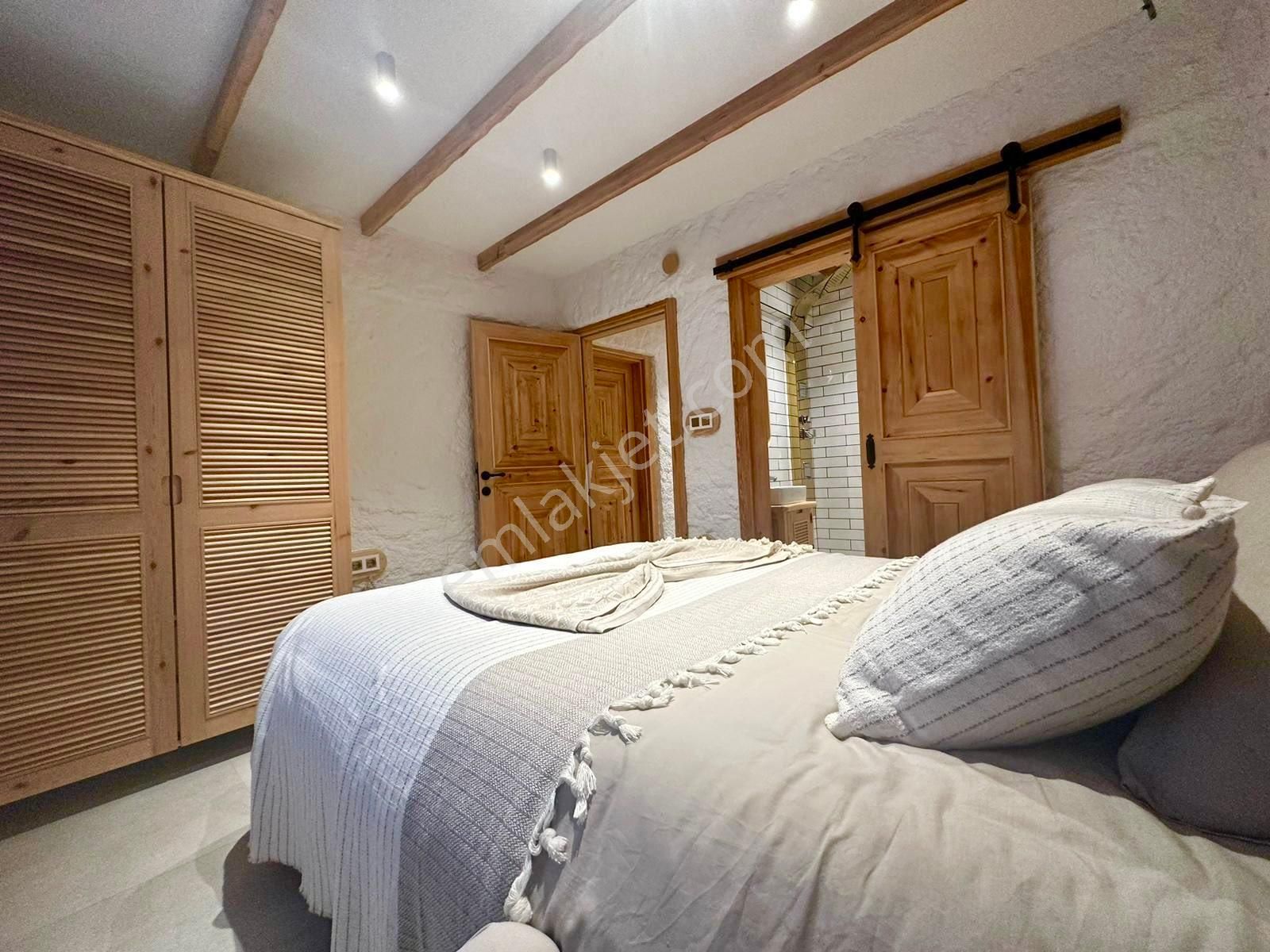 Vb Gayrimenkul Mudanya'da Denize Sıfır, Eşyalı, Modern 2+1 Daire - Görsel 11