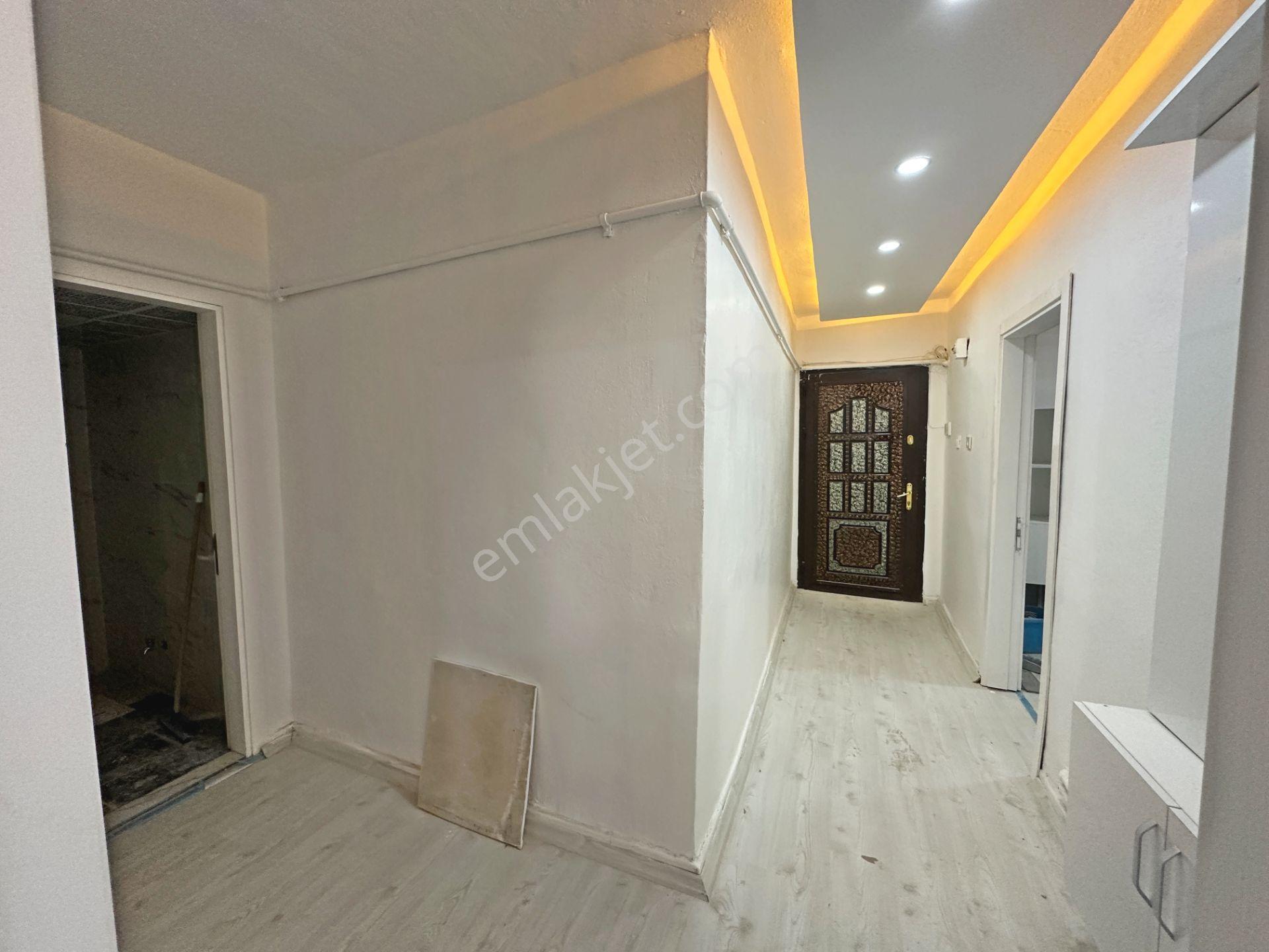 Şafaktepe Mahallesinde Ara Katta Full Yapılı Çift Balkonlu 3+1 Satılık Daire - Görsel 11