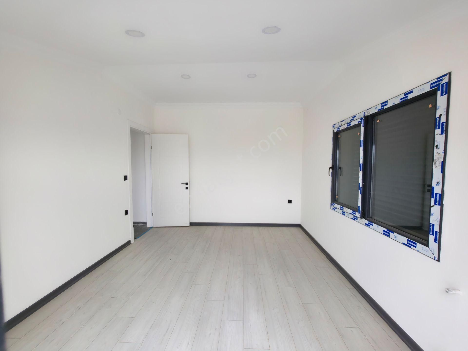 **geniş Salon Ve Odalı 3+1 Villa ** - Görsel 20