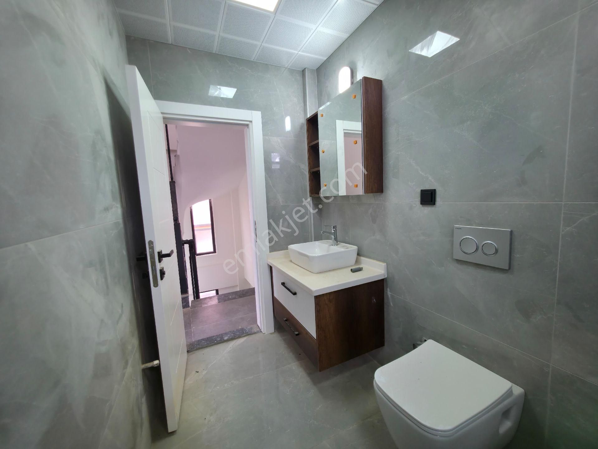 **geniş Salon Ve Odalı 3+1 Villa ** - Görsel 9