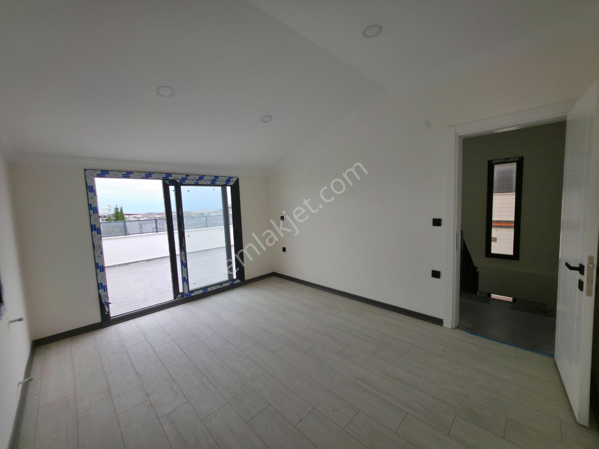 **geniş Salon Ve Odalı 3+1 Villa ** - Görsel 21