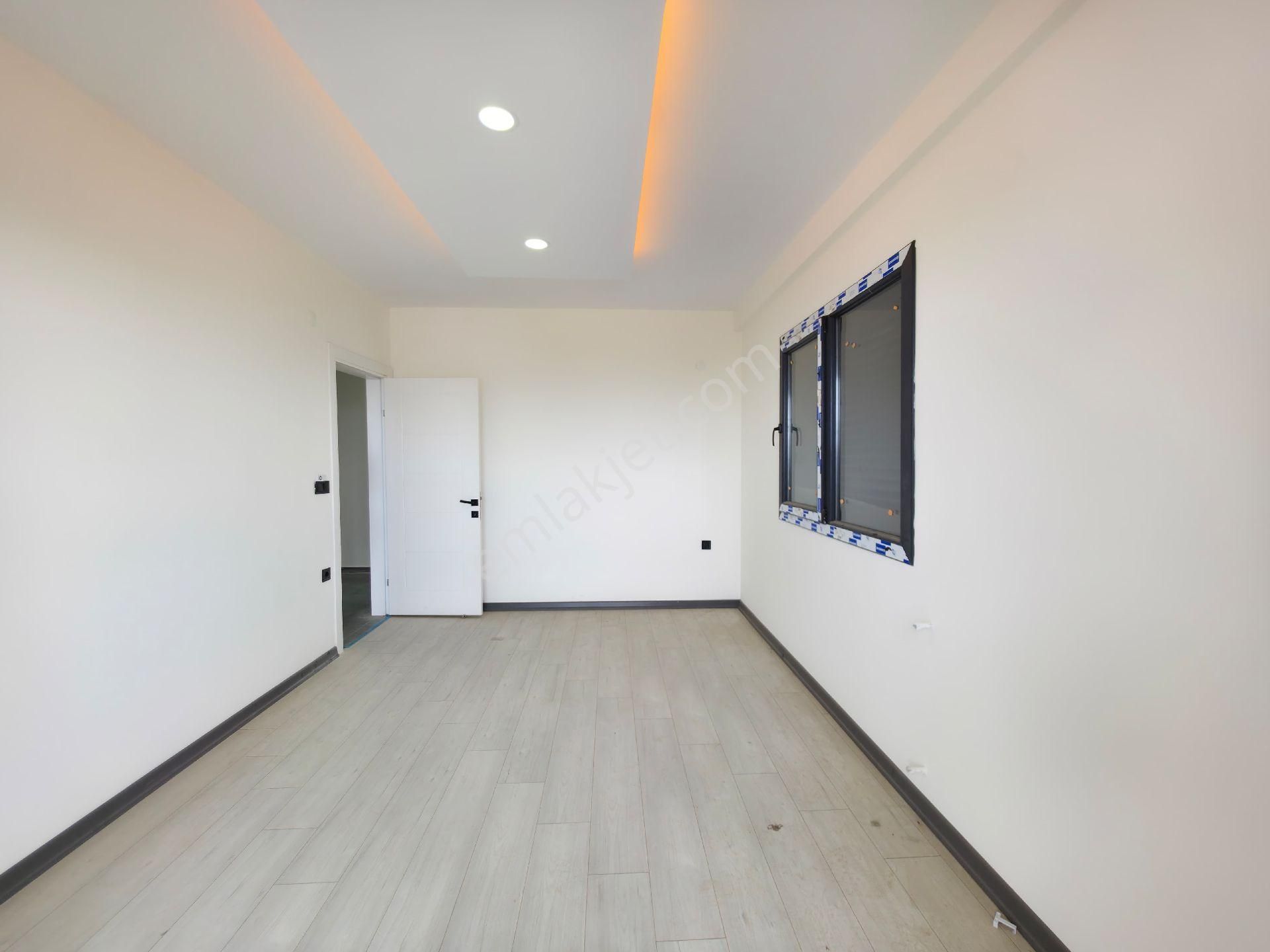 **geniş Salon Ve Odalı 3+1 Villa ** - Görsel 14