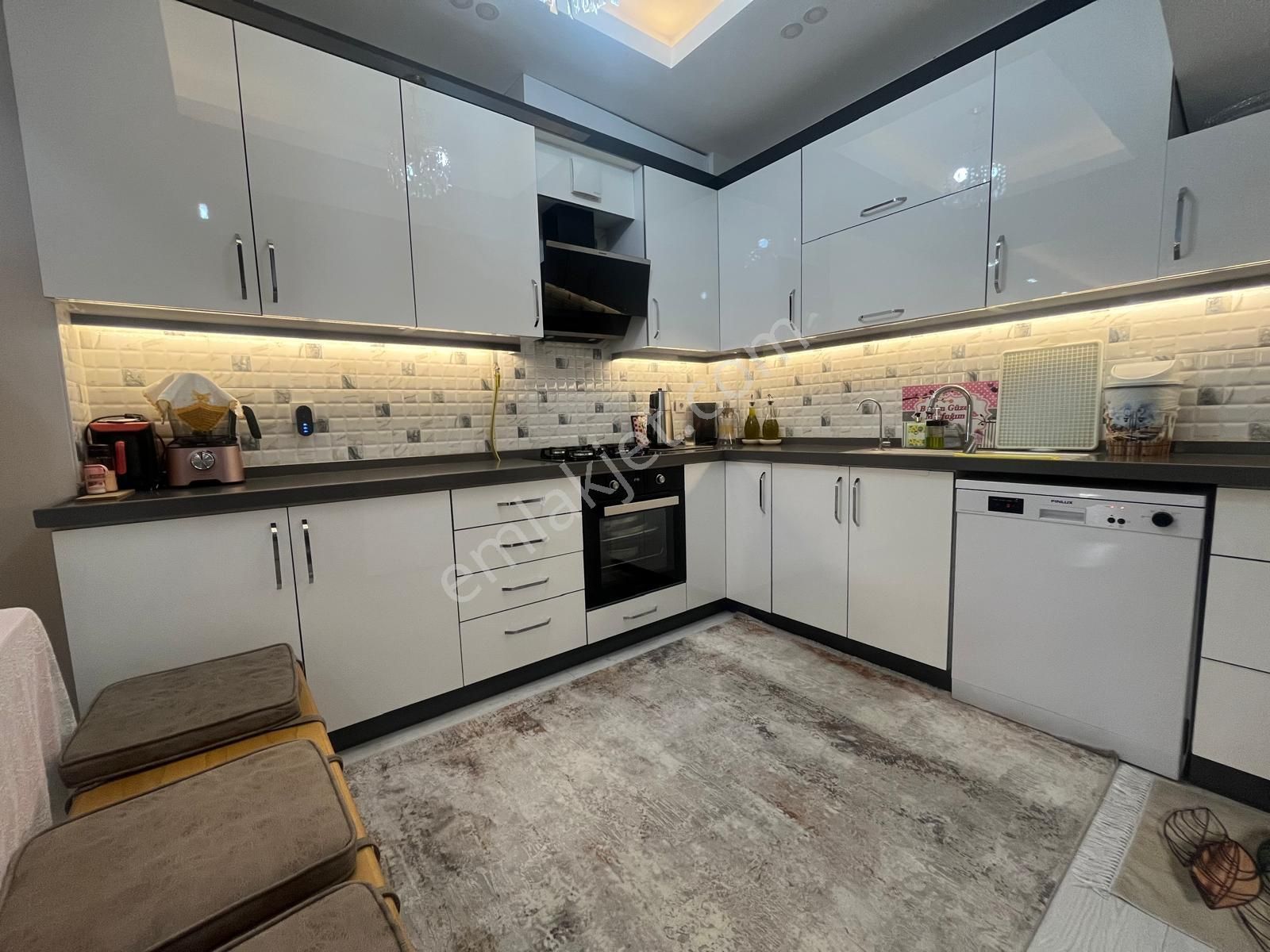Menderes Turyap'tan Kemalpaşa Mh. 3+1 Satılık Triplex Villa - Görsel 4